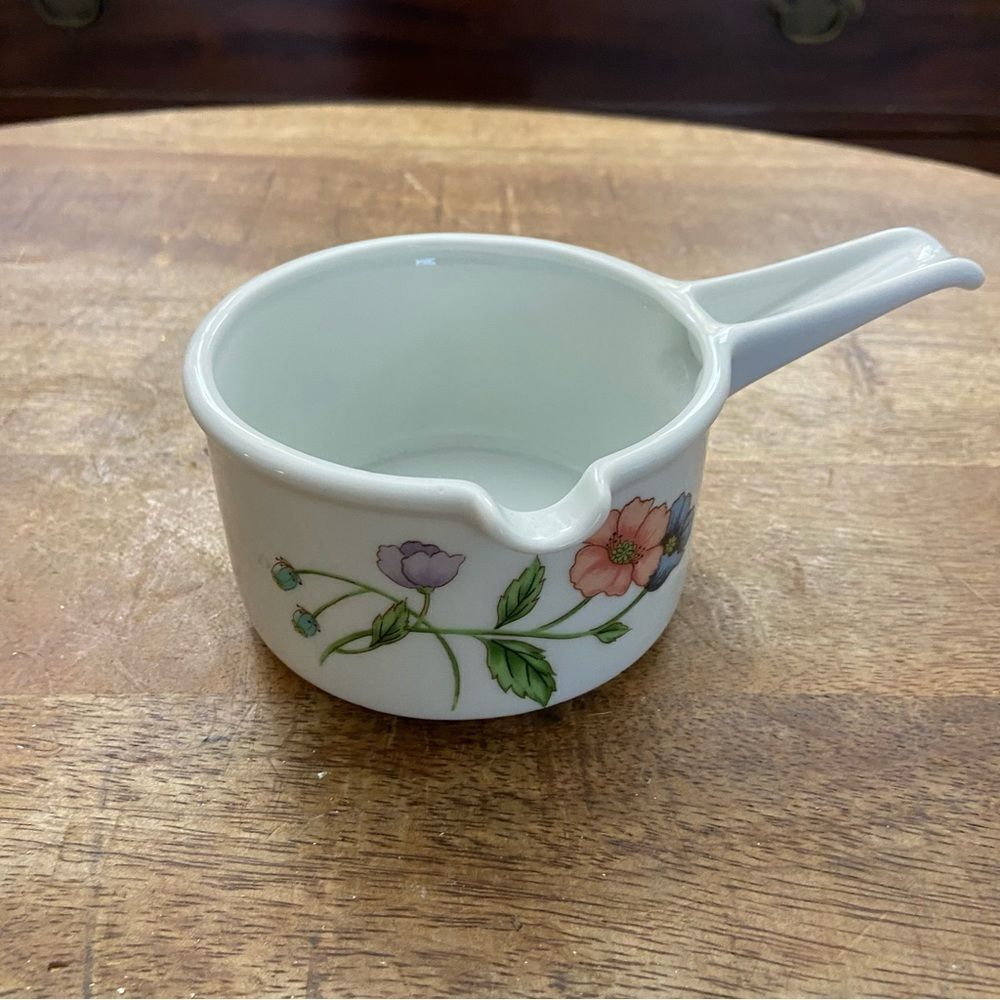 Villeroy & Boch Amapola pattern sauce pan
